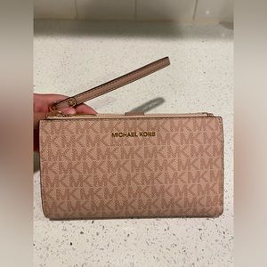NWT Michael Kors Double Zip Wristlet